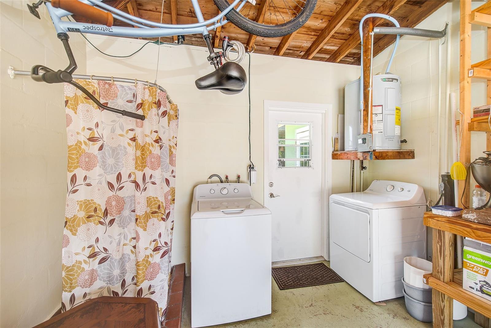 14079 VICTORIA RD, LARGO, FL, 33774