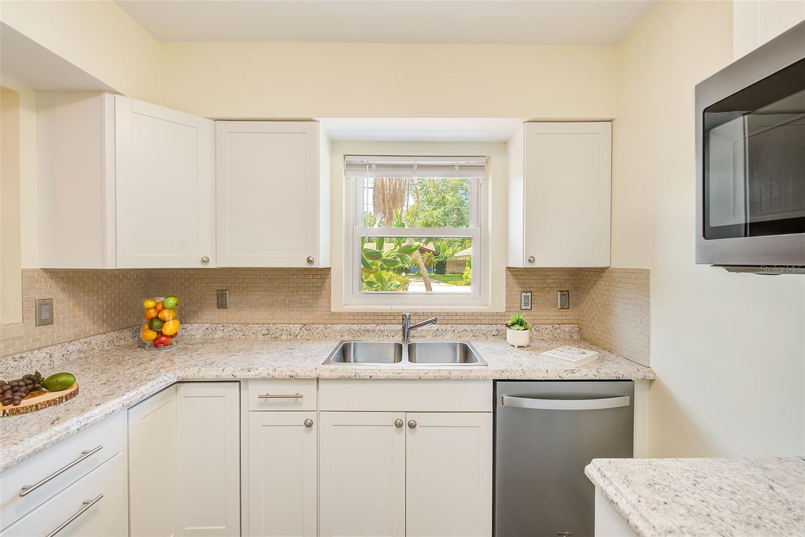 14079 VICTORIA RD, LARGO, FL, 33774