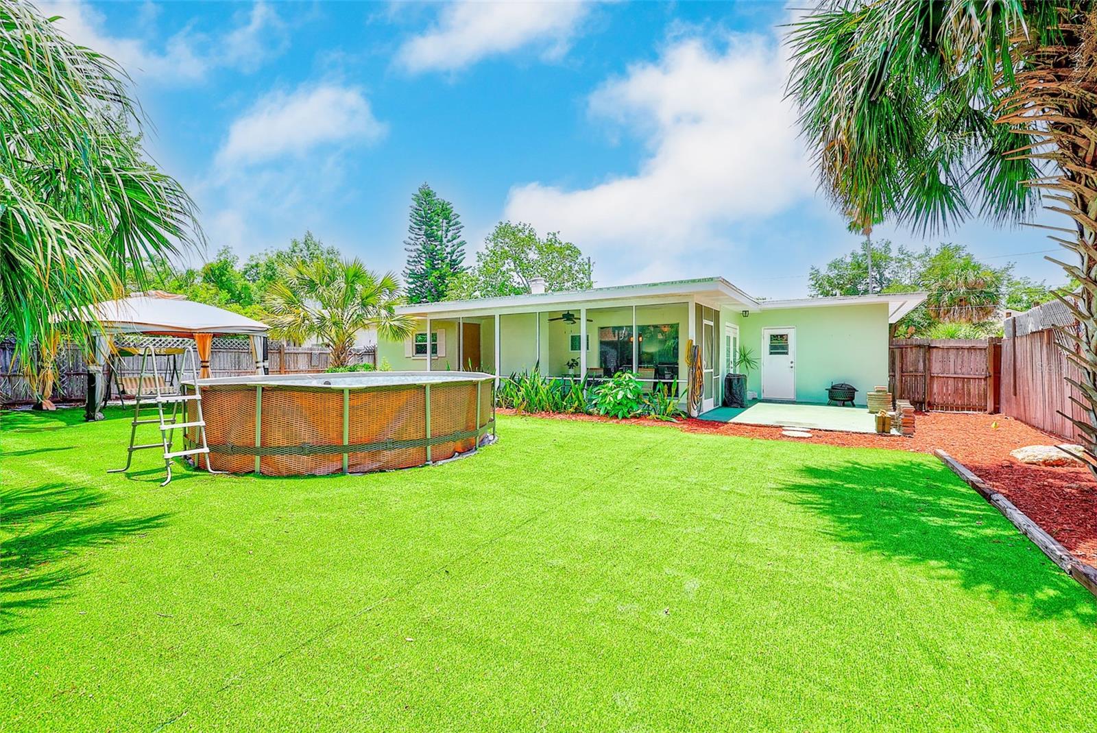 14079 VICTORIA RD, LARGO, FL, 33774