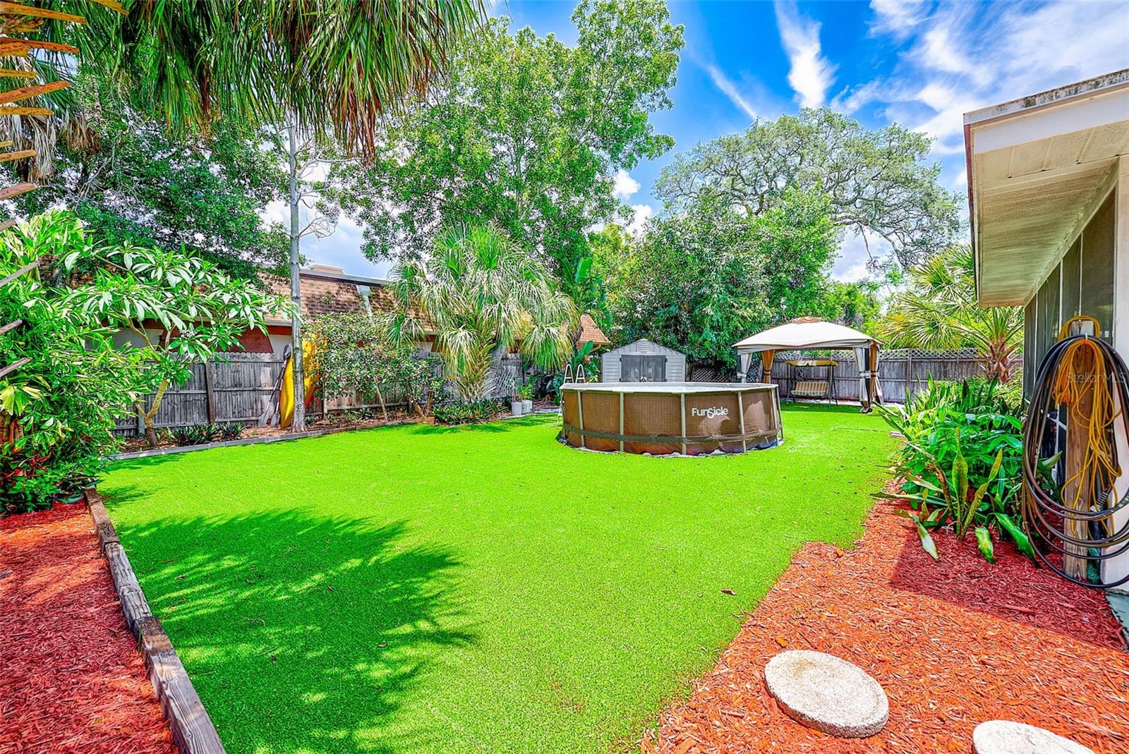14079 VICTORIA RD, LARGO, FL, 33774