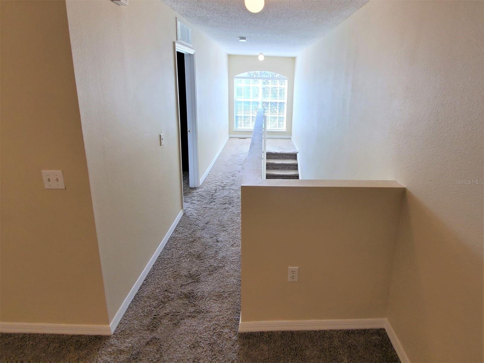 9870 ASHBURN LAKE DR, TAMPA, FL, 33610