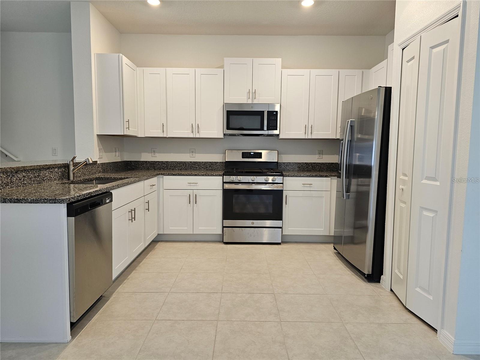 8309 CRESCENT OAKS DR, NEW PORT RICHEY, FL, 34655