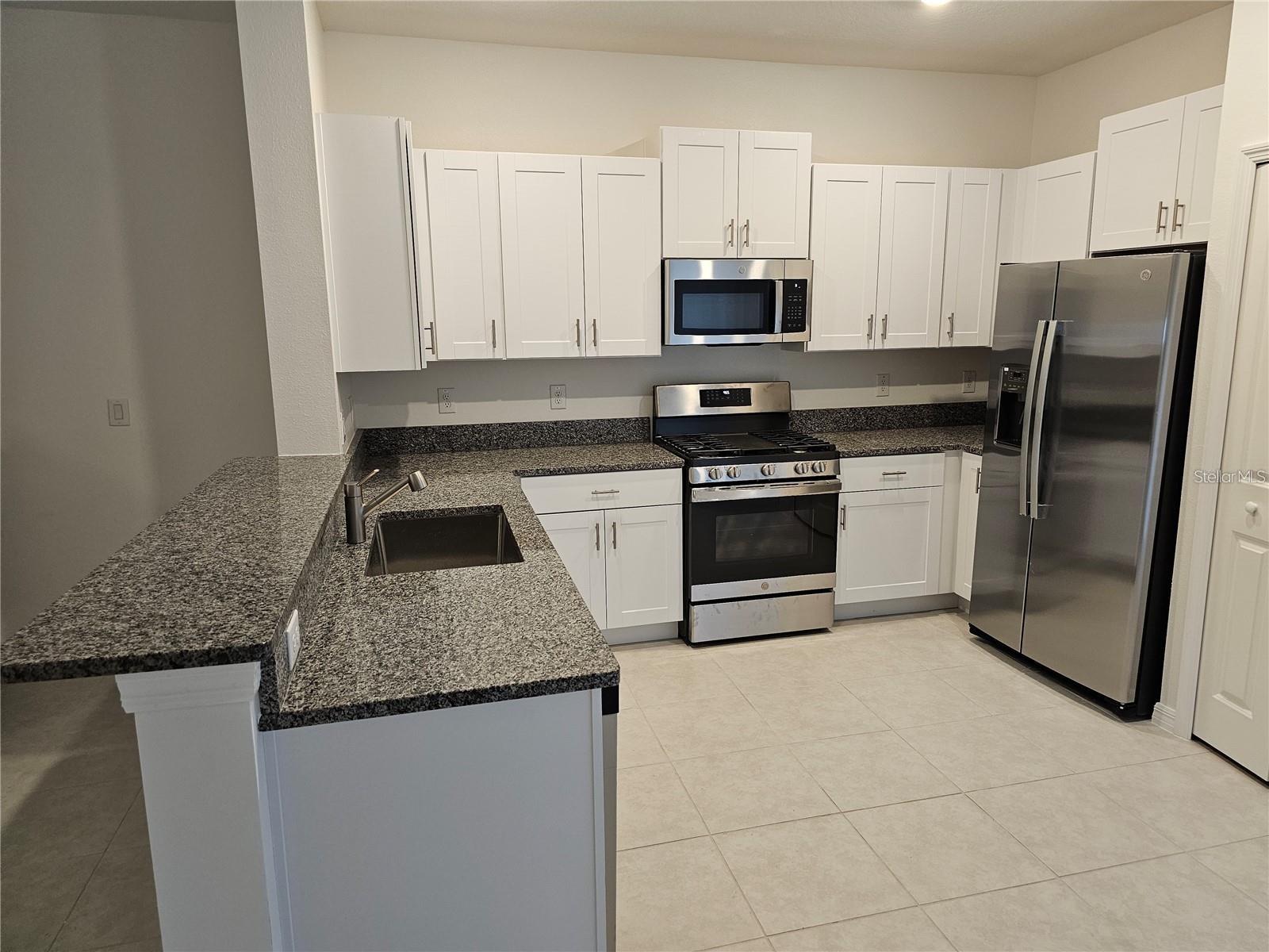 8309 CRESCENT OAKS DR, NEW PORT RICHEY, FL, 34655