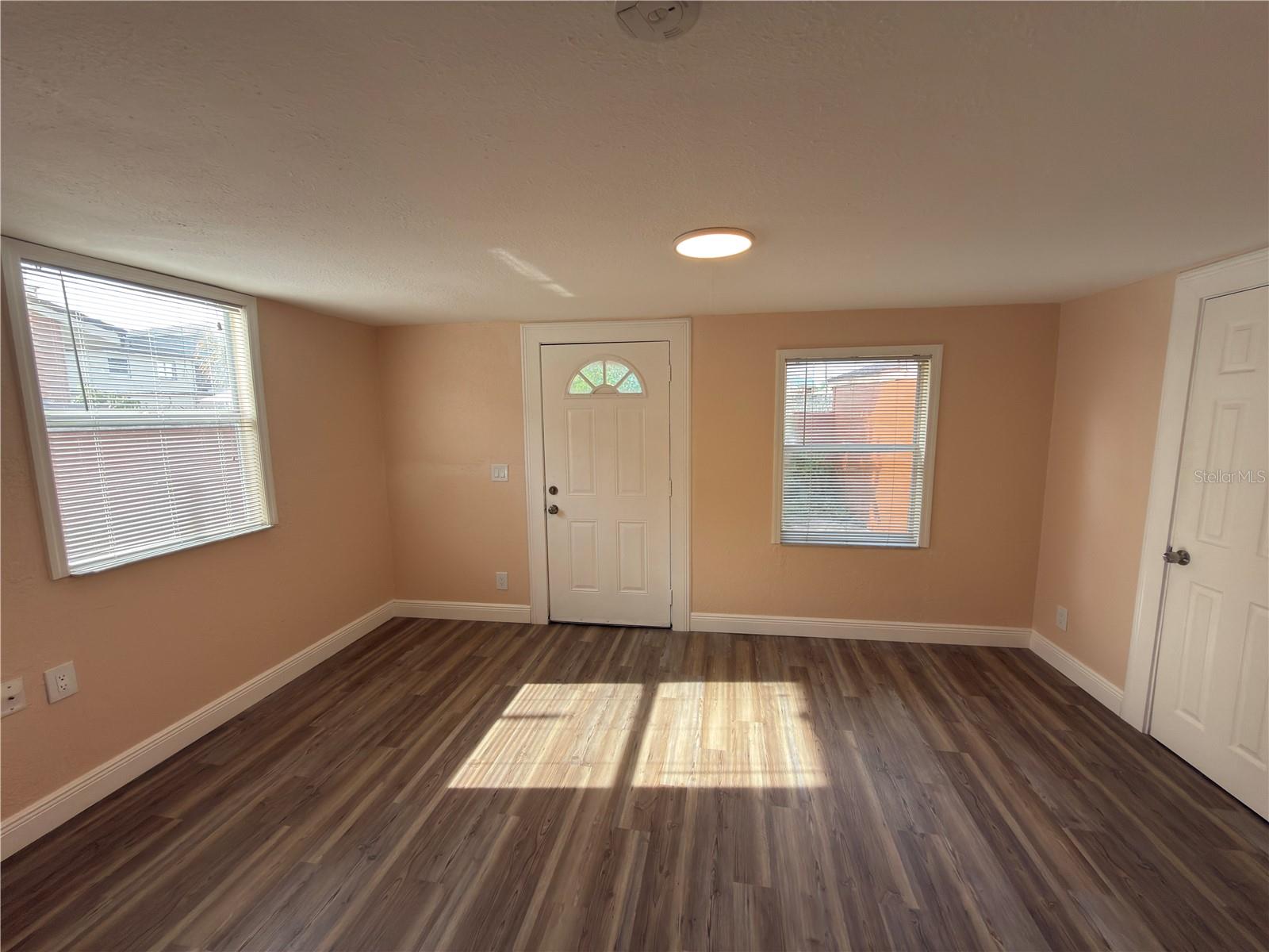2514 W SAINT JOHN ST, TAMPA, FL, 33607