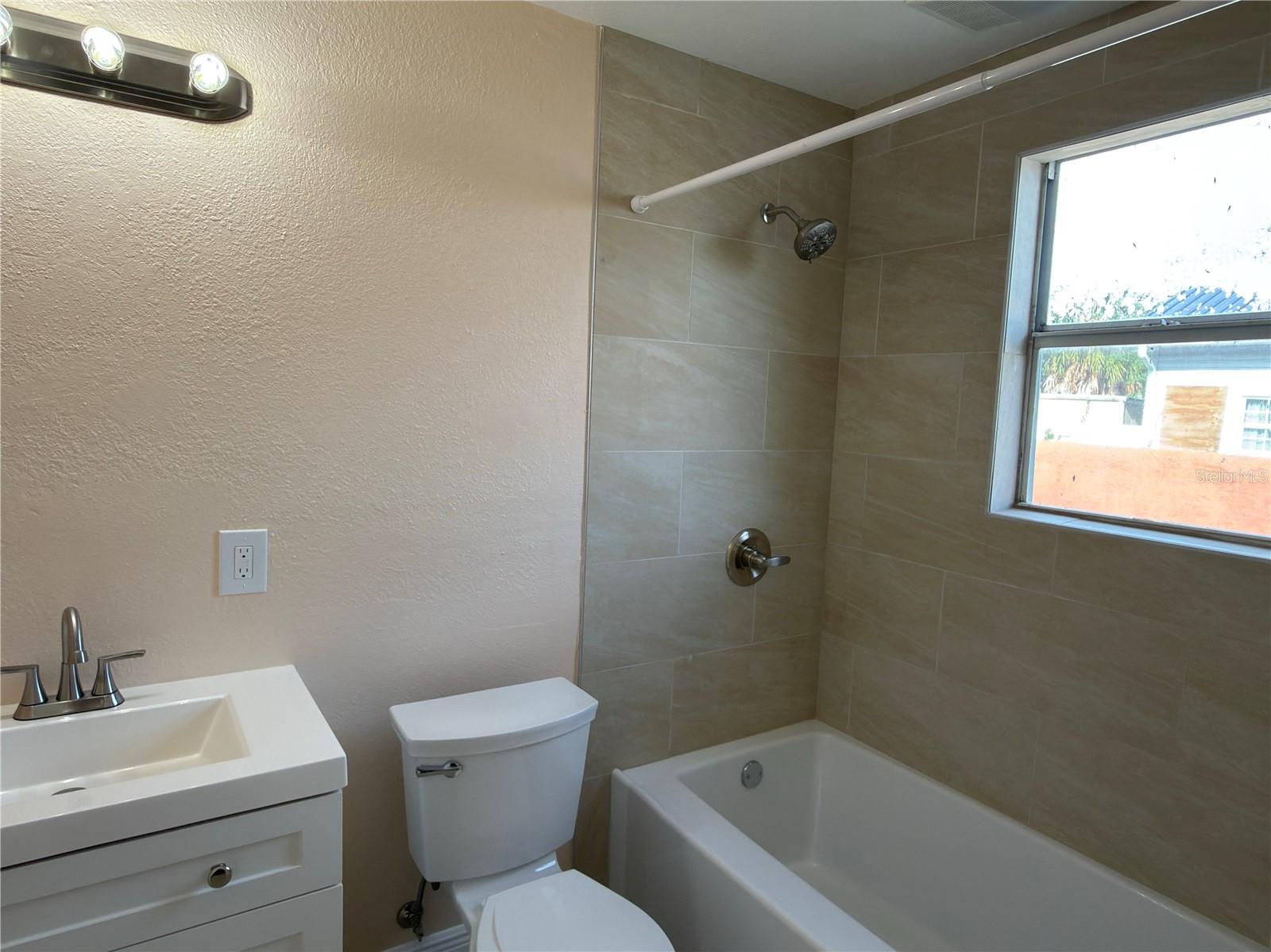 2514 W SAINT JOHN ST, TAMPA, FL, 33607