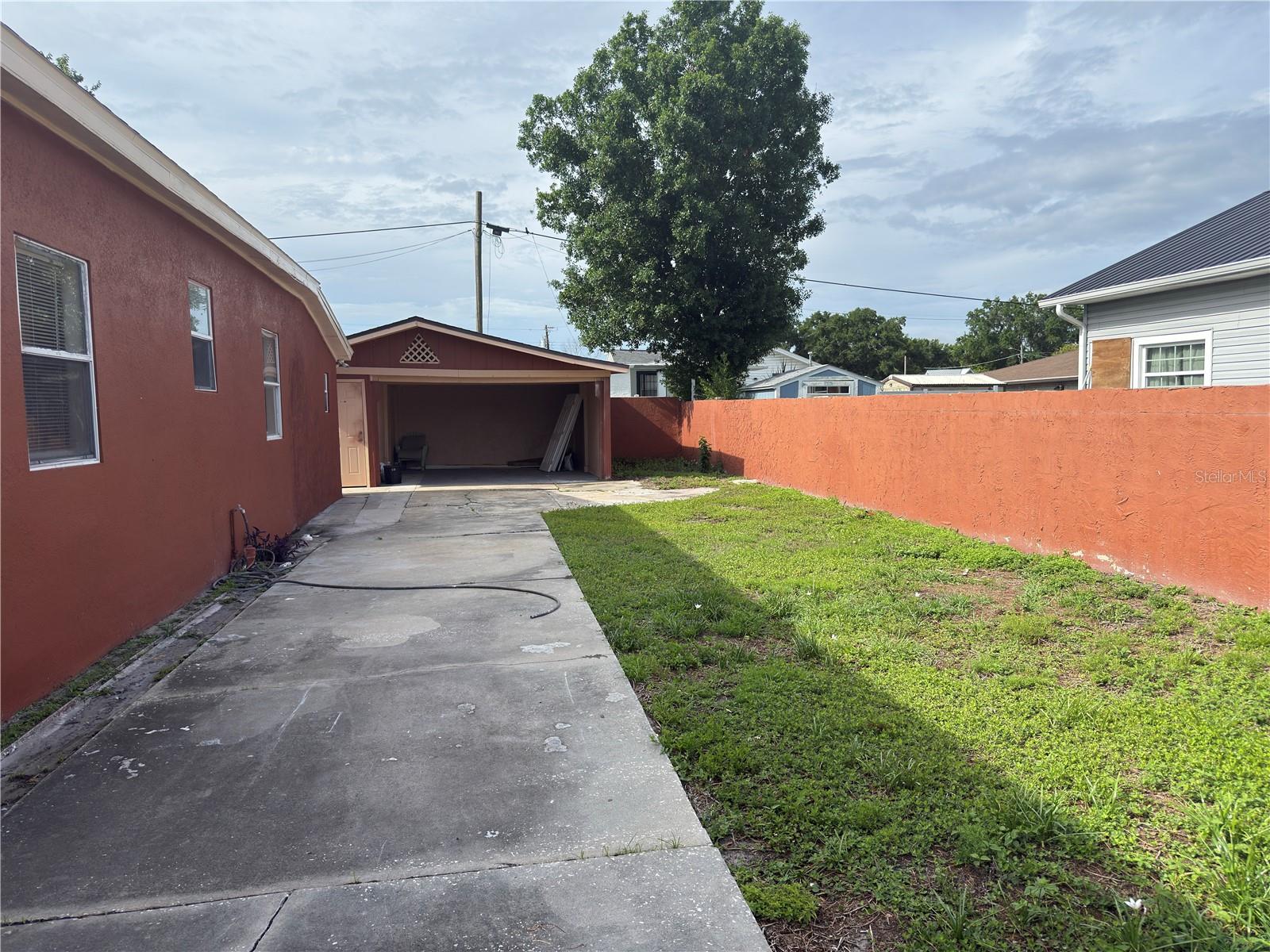 2514 W SAINT JOHN ST, TAMPA, FL, 33607