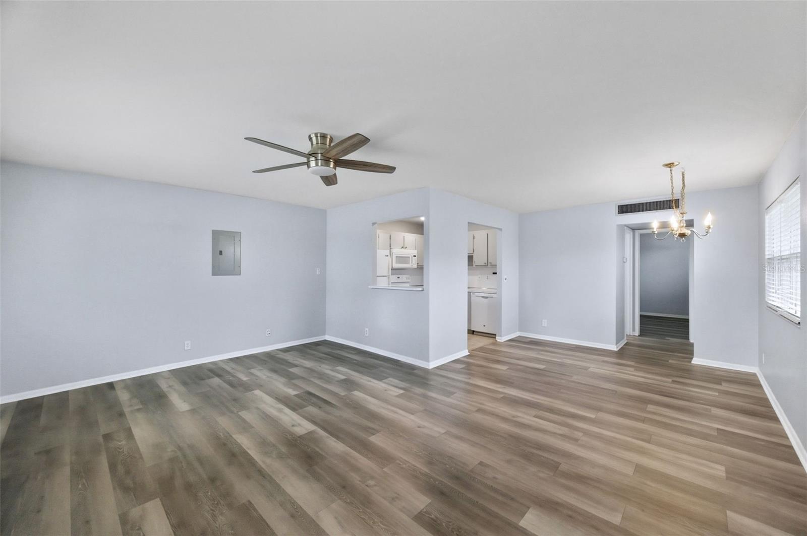 1801 BEDFORD TER #227, SUN CITY CENTER, FL, 33573