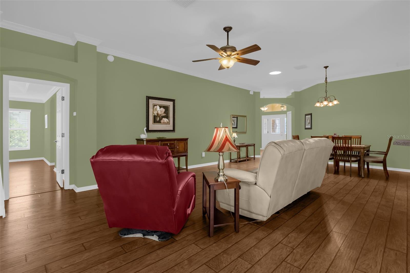897 FOLKSTONE WAY, THE VILLAGES, FL, 32162