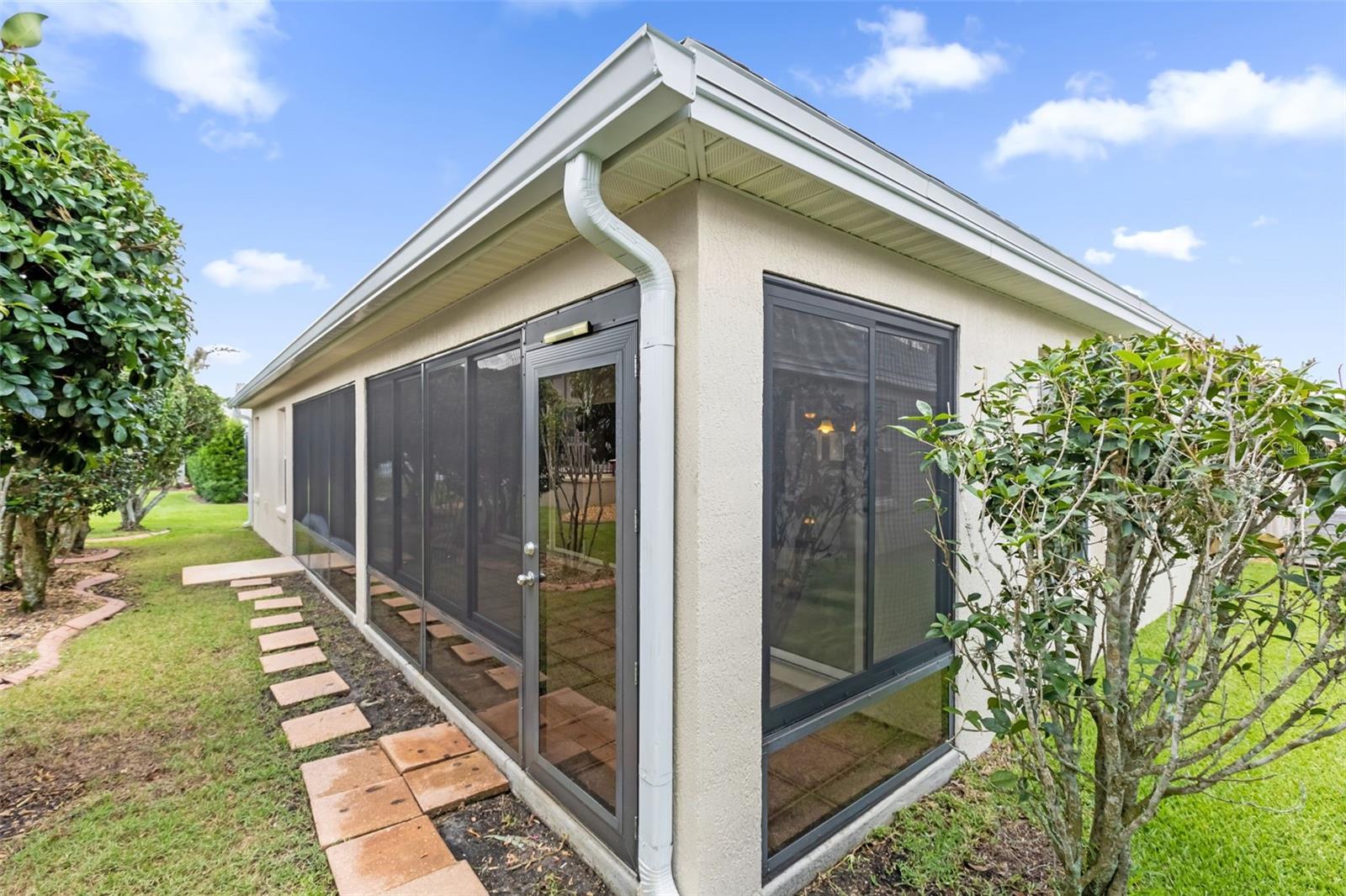 897 FOLKSTONE WAY, THE VILLAGES, FL, 32162