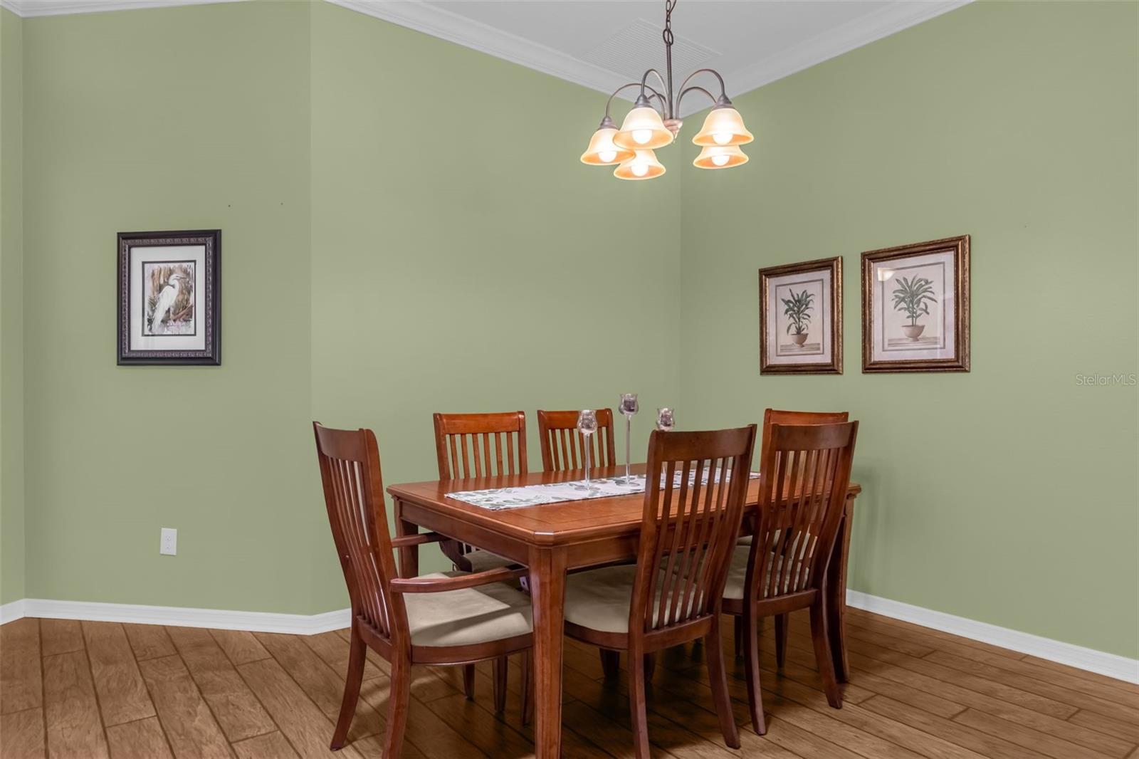 897 FOLKSTONE WAY, THE VILLAGES, FL, 32162