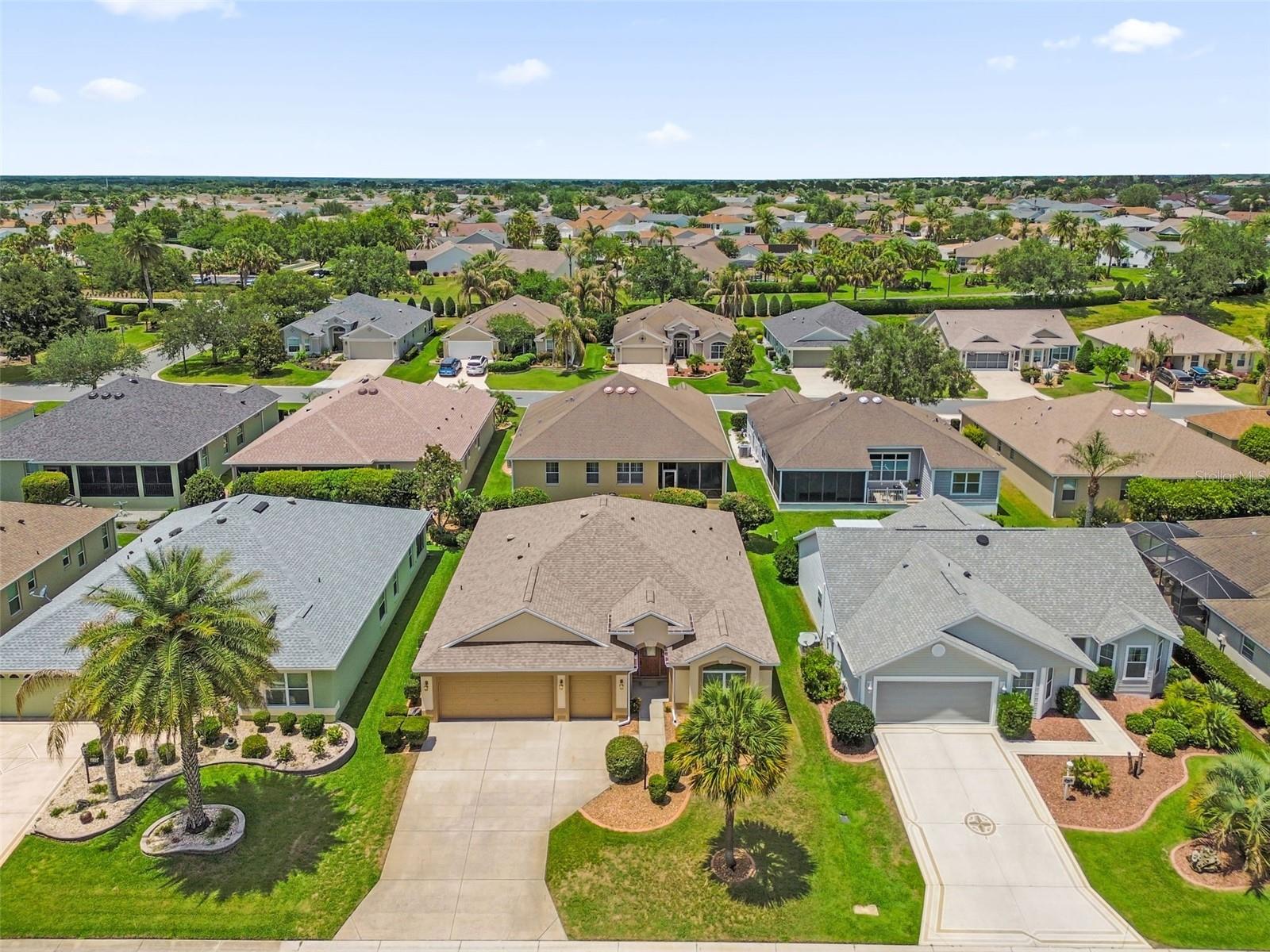 897 FOLKSTONE WAY, THE VILLAGES, FL, 32162