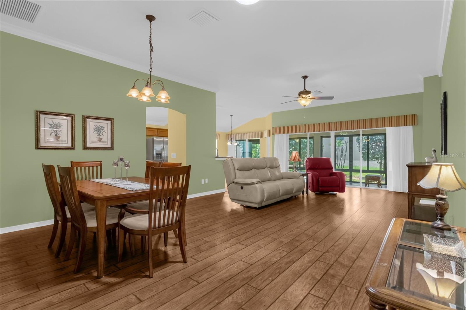 897 FOLKSTONE WAY, THE VILLAGES, FL, 32162