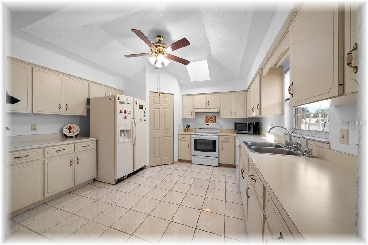 8740 SE 61 AVE, OCALA, FL, 34472