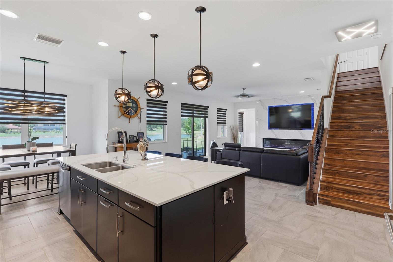 9410 LISBON ST, SEFFNER, FL, 33584
