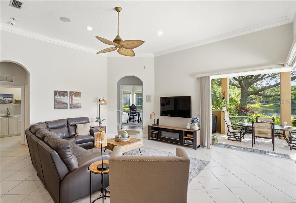 8843 17TH AVENUE CIR NW, BRADENTON, FL, 34209