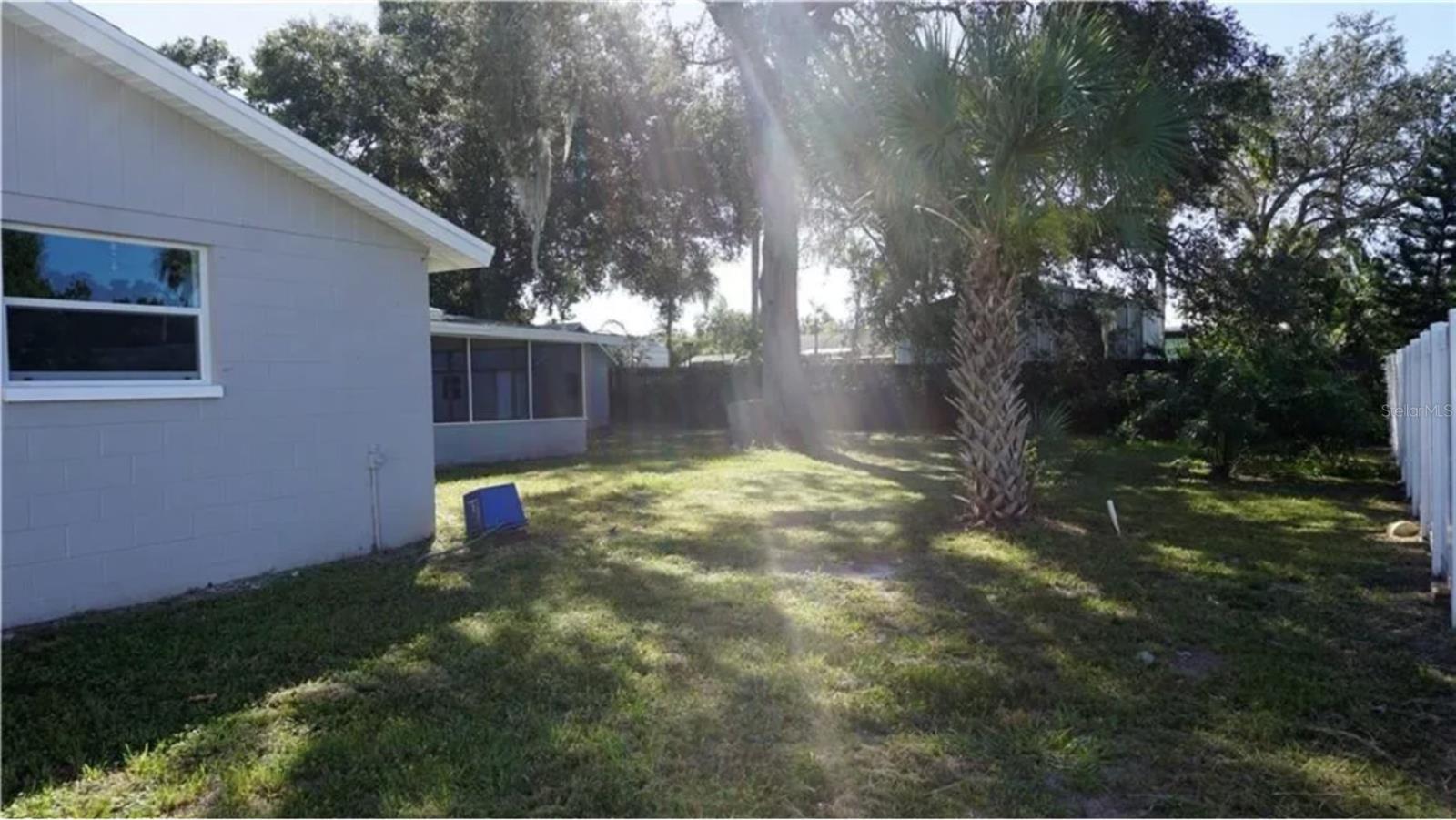 8518 WOODLAKE DR, TAMPA, FL, 33615