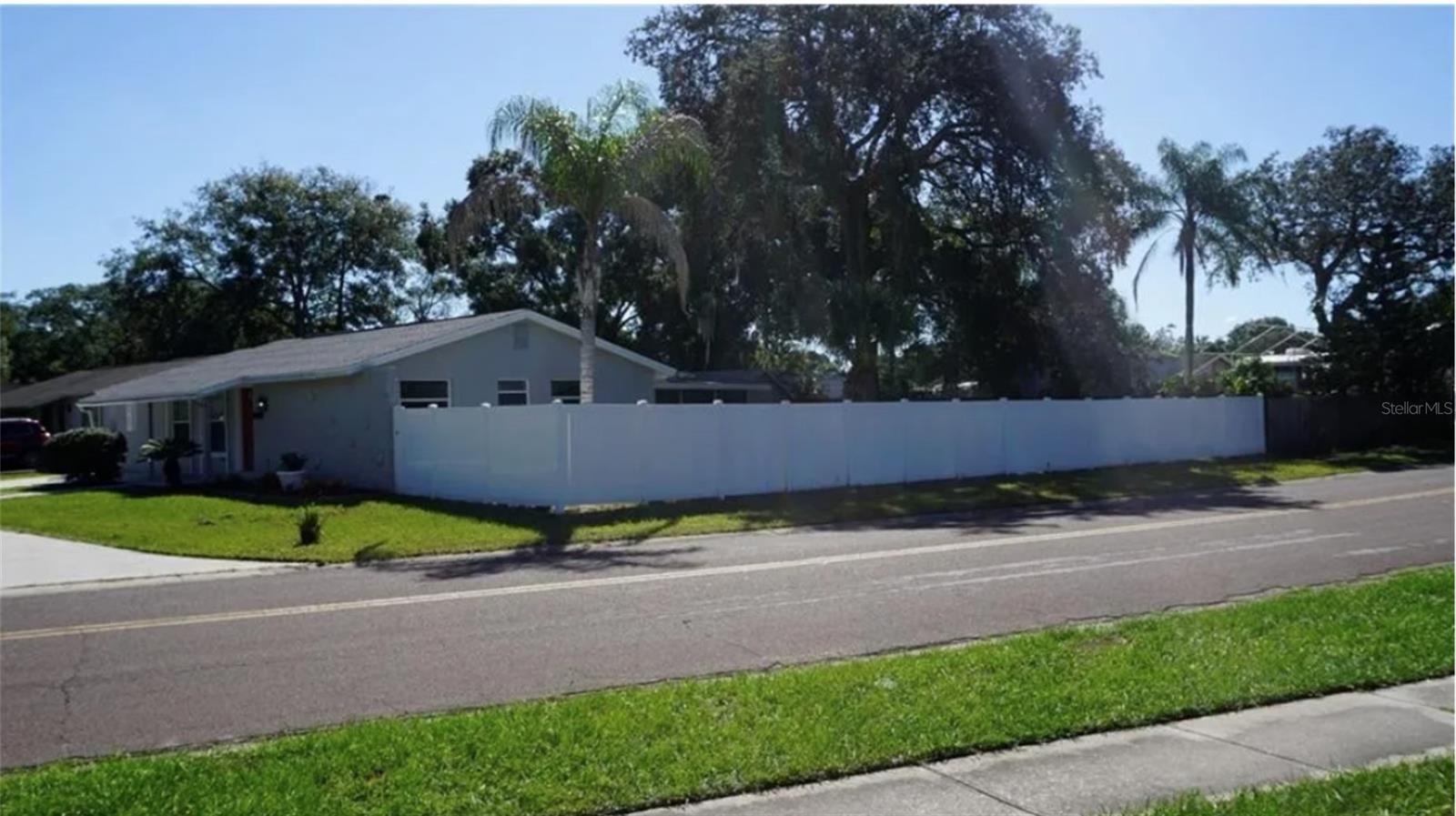 8518 WOODLAKE DR, TAMPA, FL, 33615