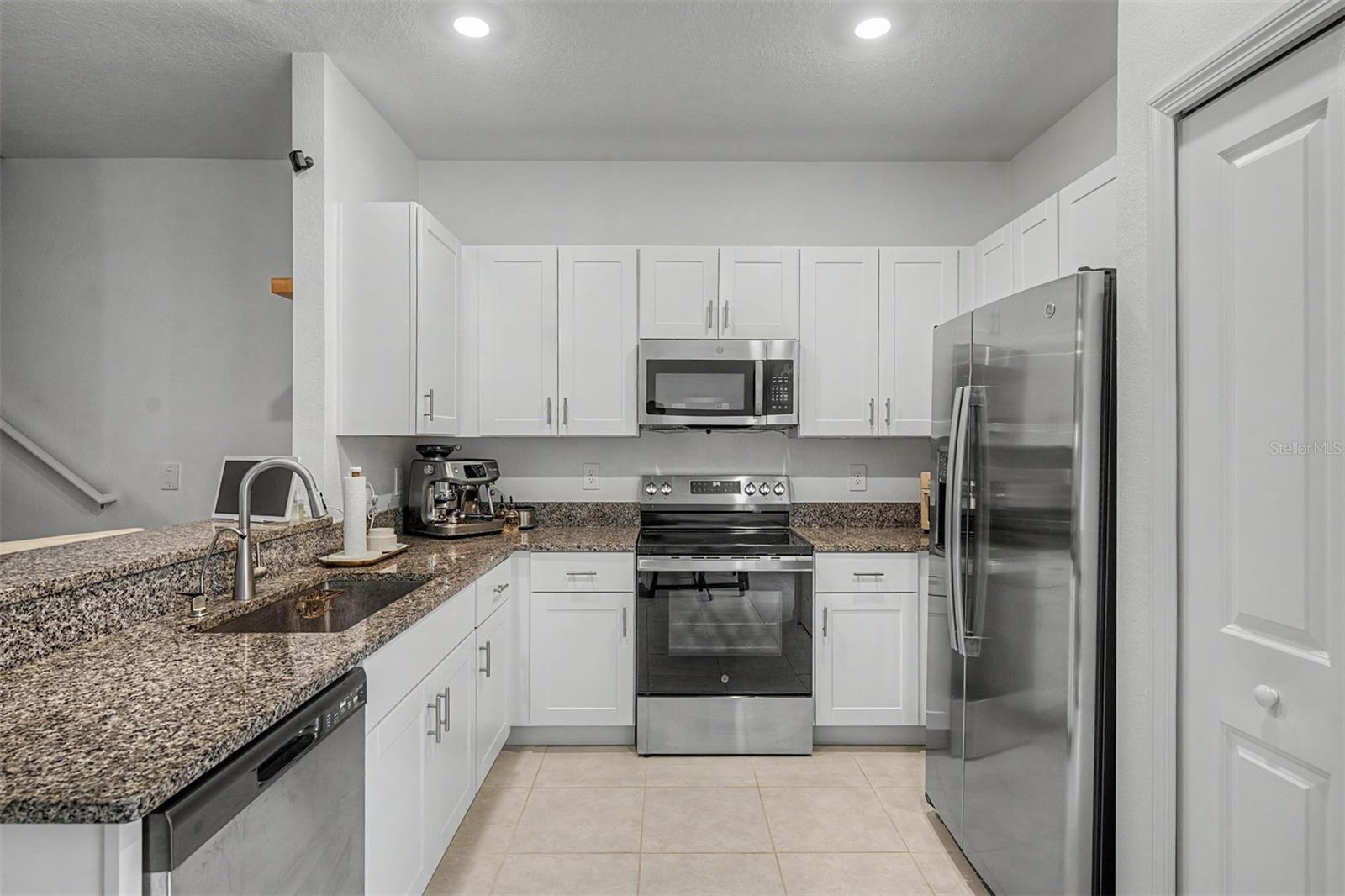 10261 HONEY HAMMOCK WAY, SAN ANTONIO, FL, 33576
