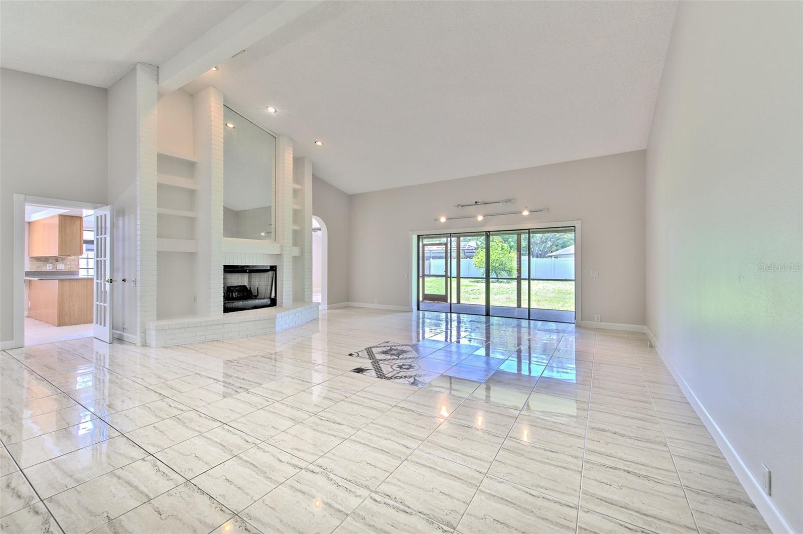 1704 CAPE BEND AVE, TAMPA, FL, 33613
