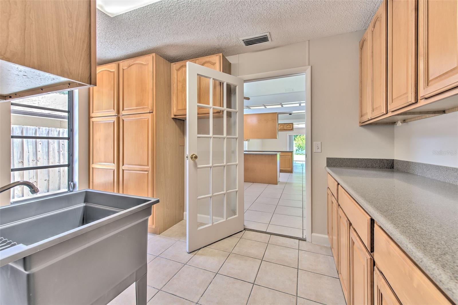 1704 CAPE BEND AVE, TAMPA, FL, 33613