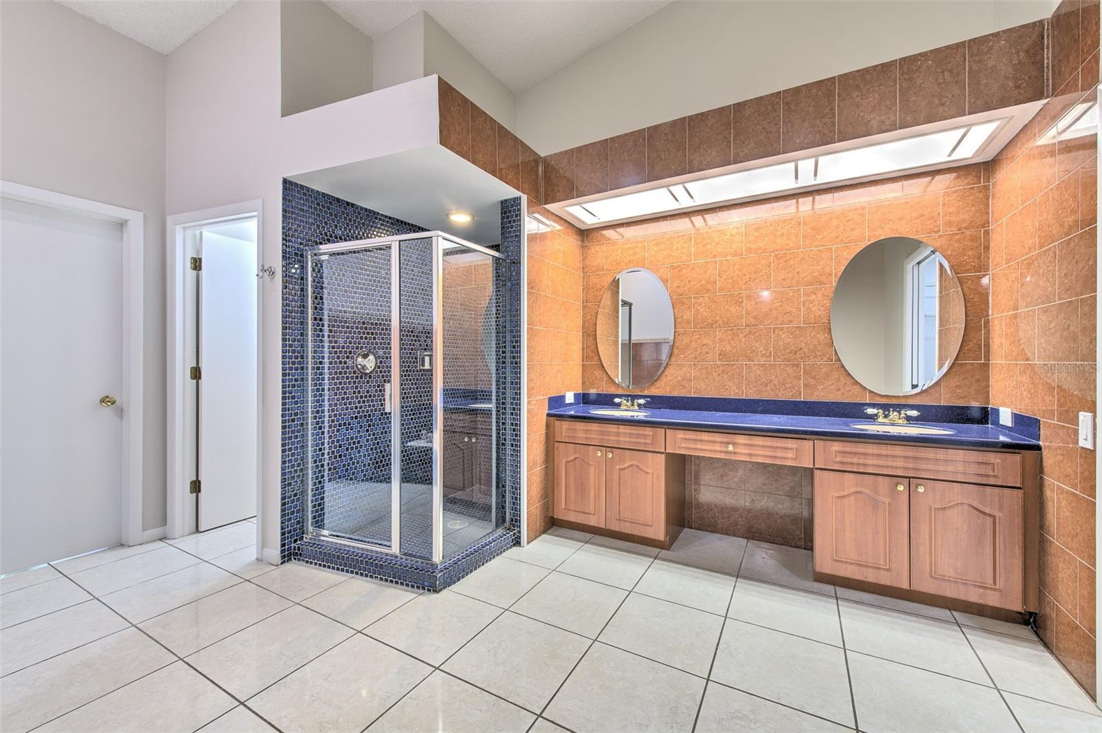 1704 CAPE BEND AVE, TAMPA, FL, 33613