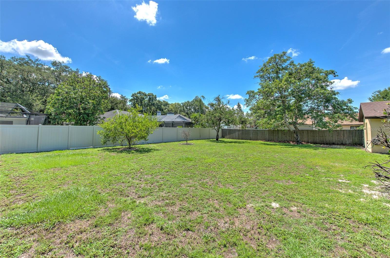 1704 CAPE BEND AVE, TAMPA, FL, 33613