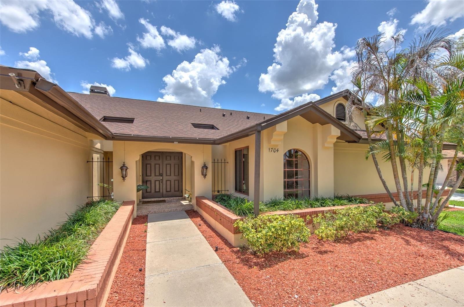 1704 CAPE BEND AVE, TAMPA, FL, 33613