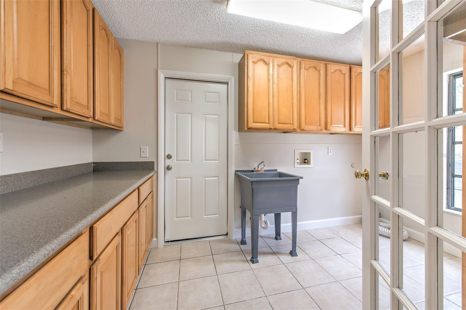1704 CAPE BEND AVE, TAMPA, FL, 33613