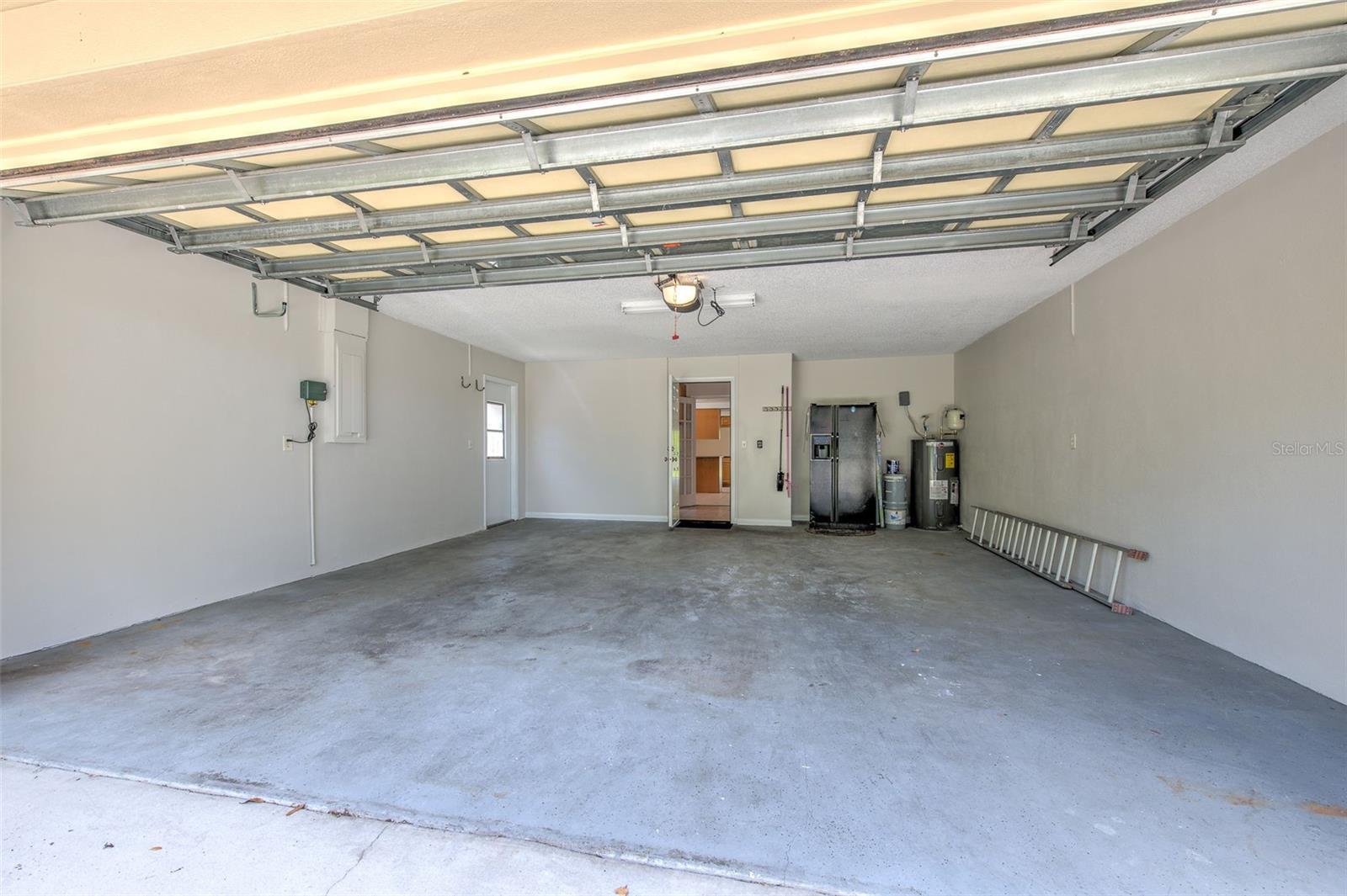 1704 CAPE BEND AVE, TAMPA, FL, 33613