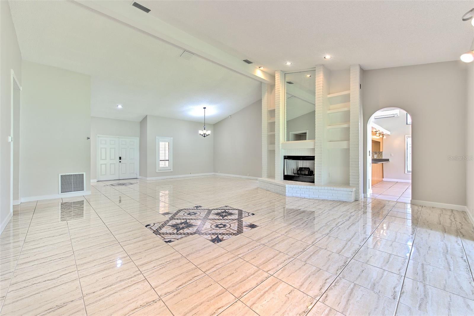1704 CAPE BEND AVE, TAMPA, FL, 33613