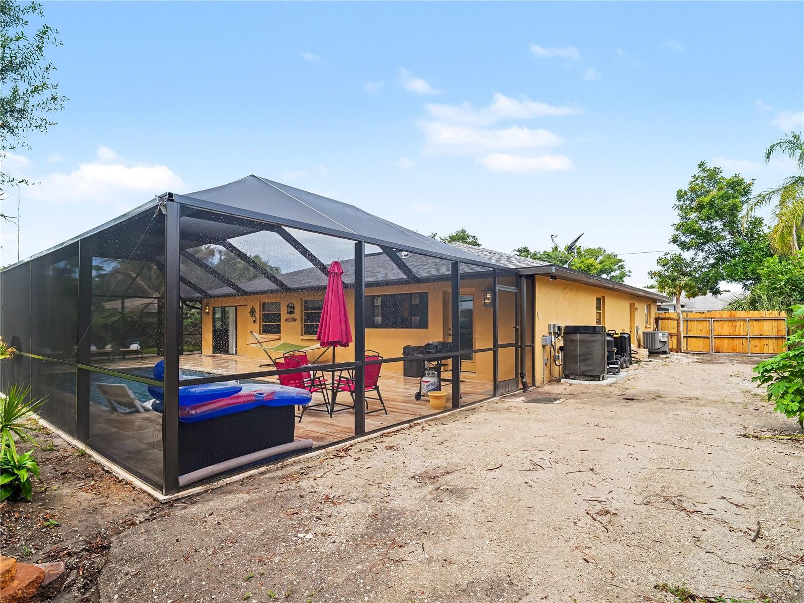 2320 LAKE SHORE DR, NOKOMIS, FL, 34275