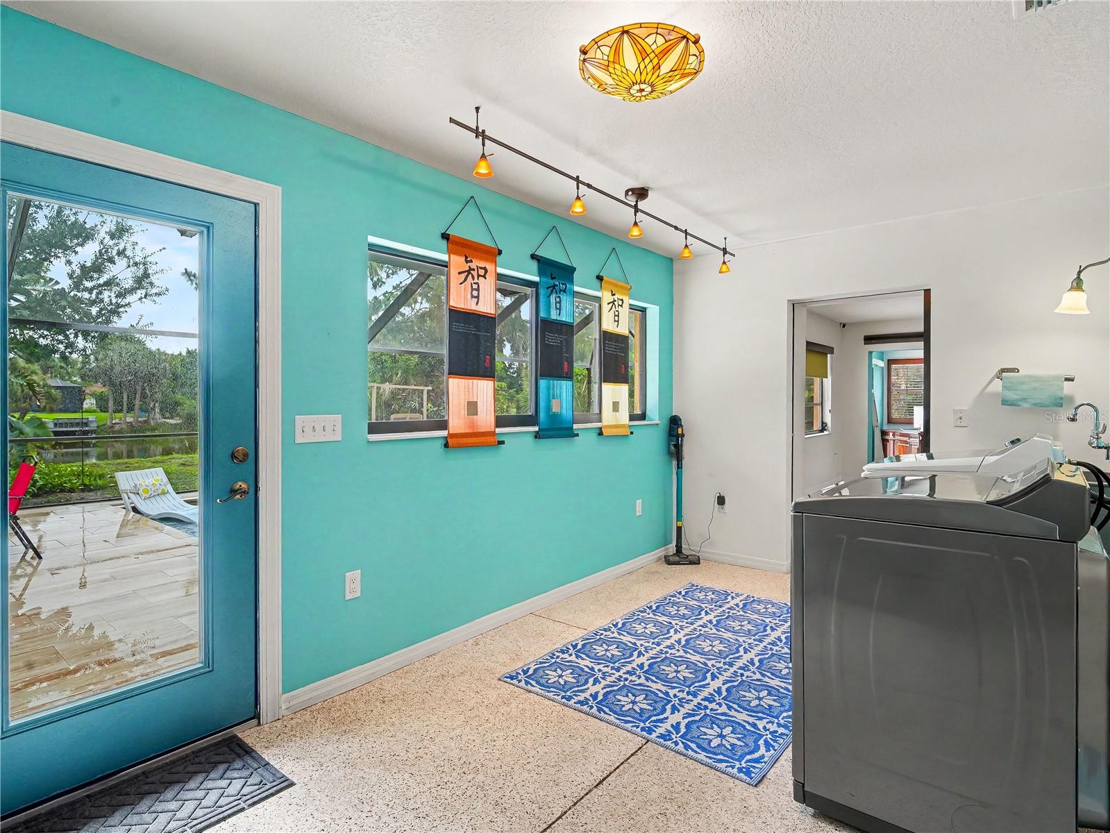 2320 LAKE SHORE DR, NOKOMIS, FL, 34275