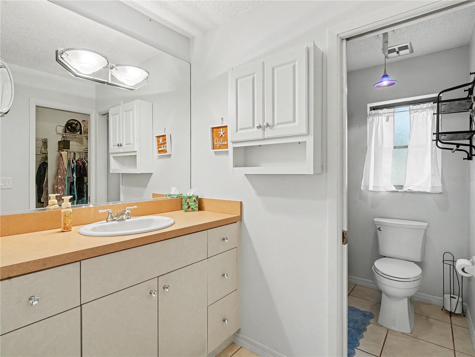 2320 LAKE SHORE DR, NOKOMIS, FL, 34275