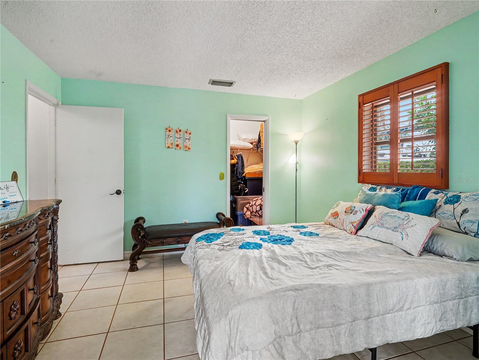 2320 LAKE SHORE DR, NOKOMIS, FL, 34275
