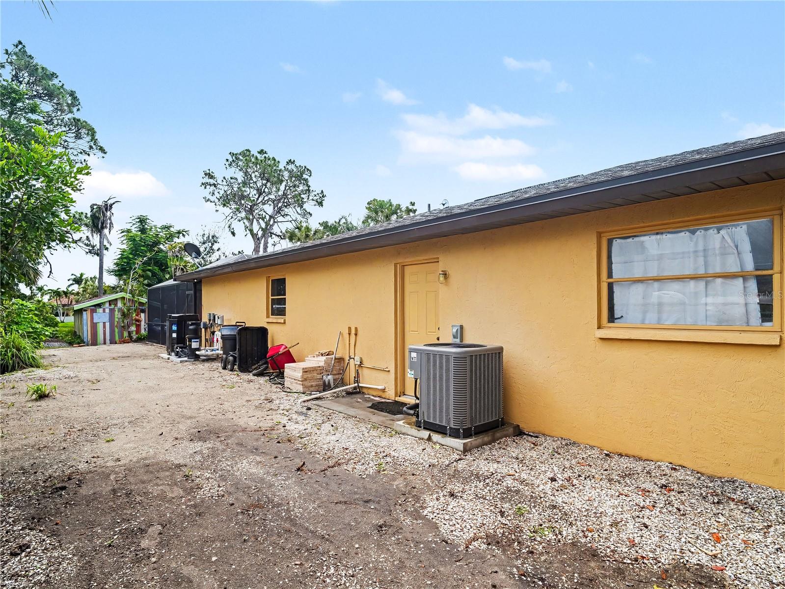 2320 LAKE SHORE DR, NOKOMIS, FL, 34275