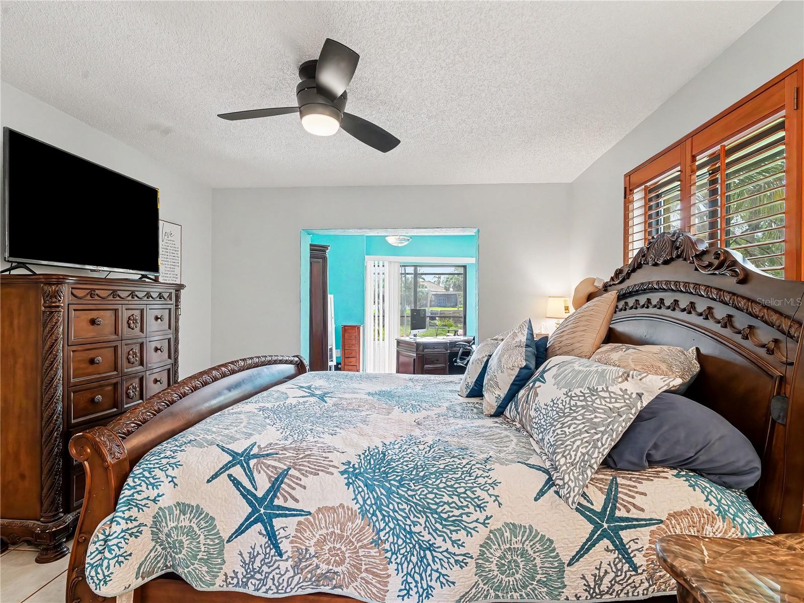 2320 LAKE SHORE DR, NOKOMIS, FL, 34275