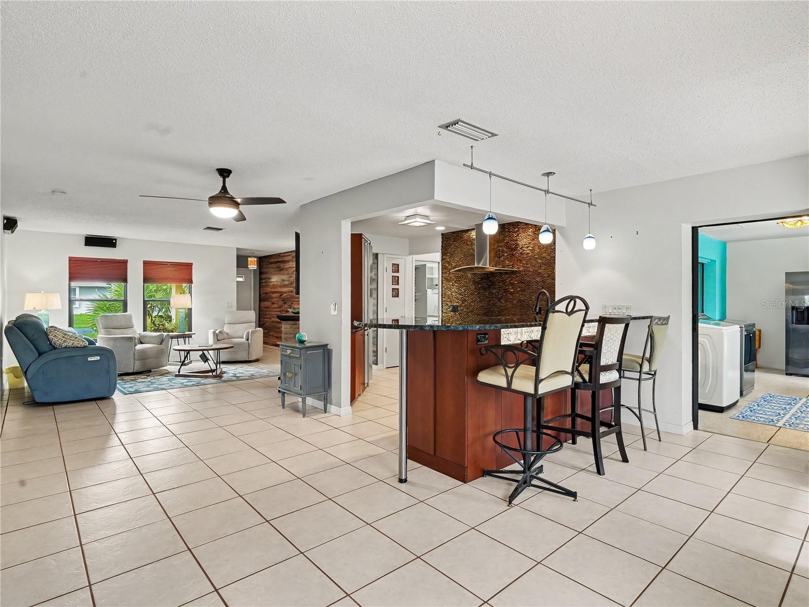 2320 LAKE SHORE DR, NOKOMIS, FL, 34275