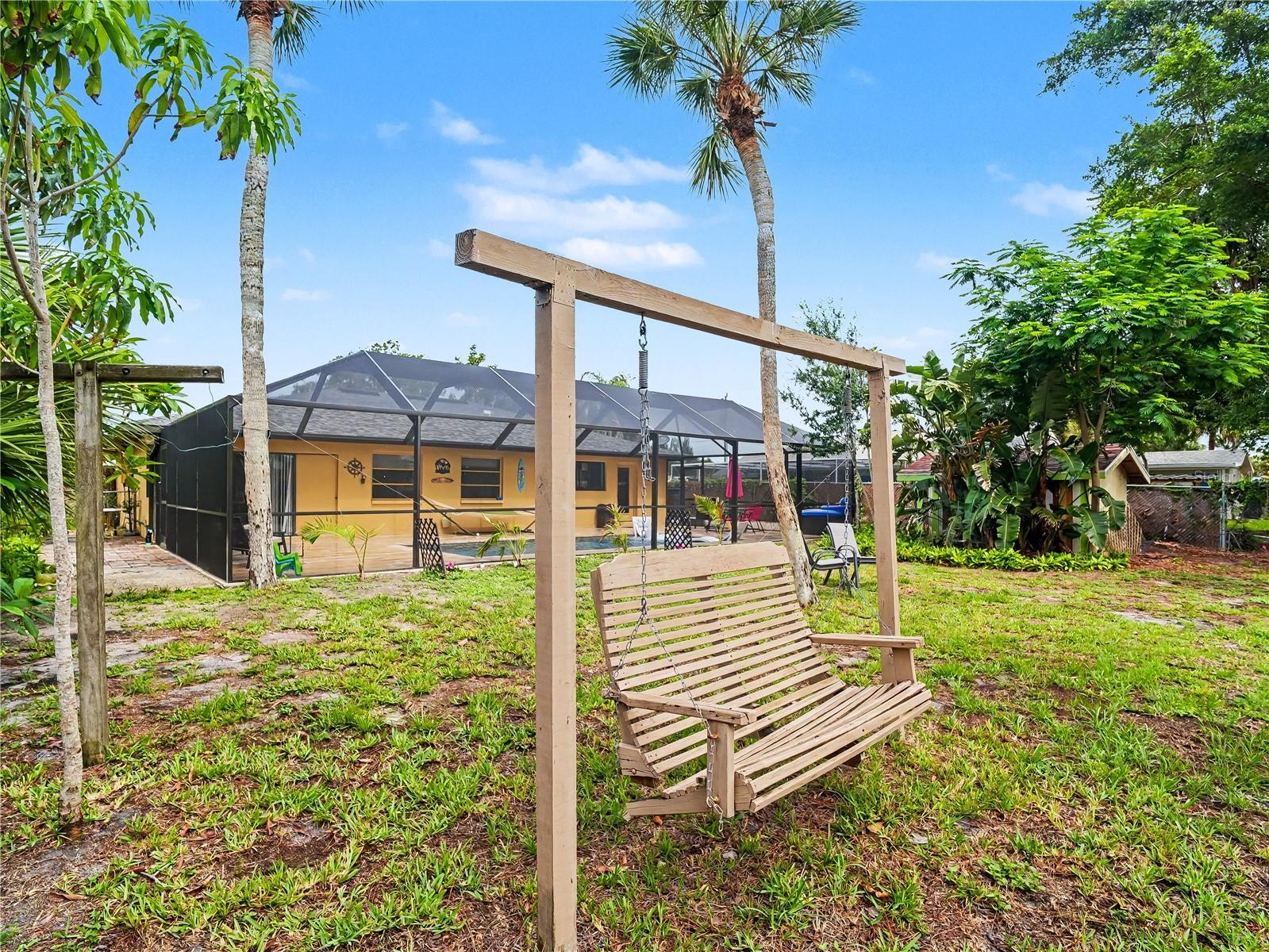 2320 LAKE SHORE DR, NOKOMIS, FL, 34275
