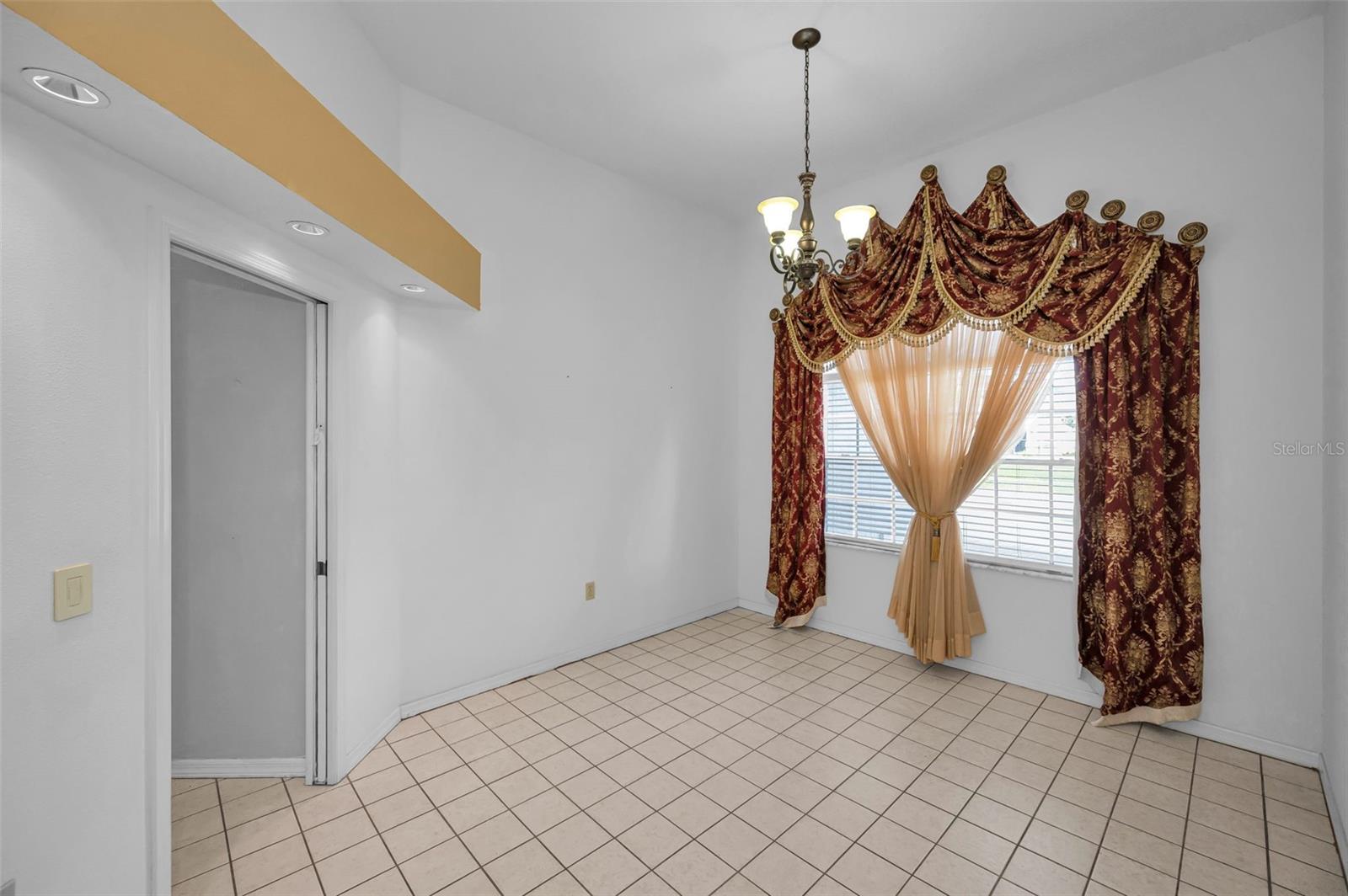 2714 RESNIK CIR W, PALM HARBOR, FL, 34683