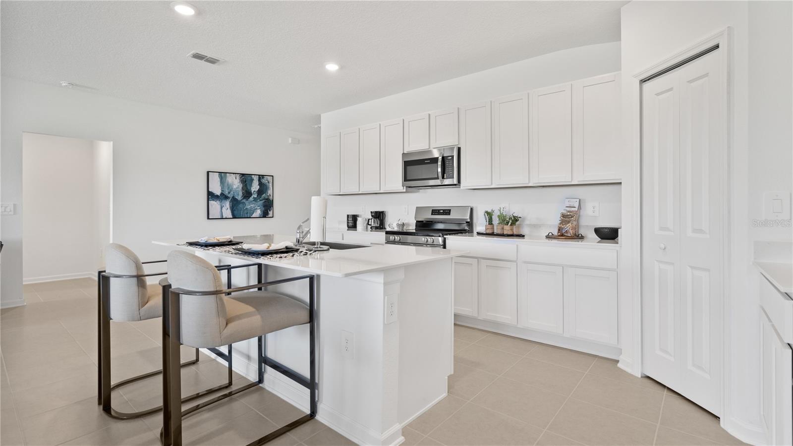 1923 PINE MEADOWS GOLFCOURSE RD, EUSTIS, FL, 32726