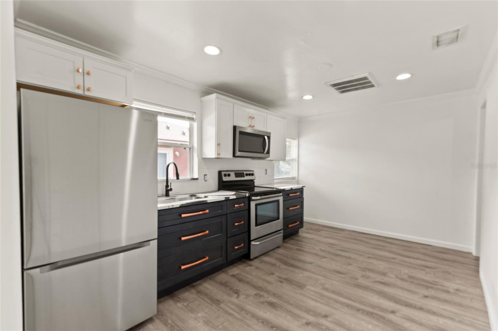 1605 E 29TH AVE, TAMPA, FL, 33605
