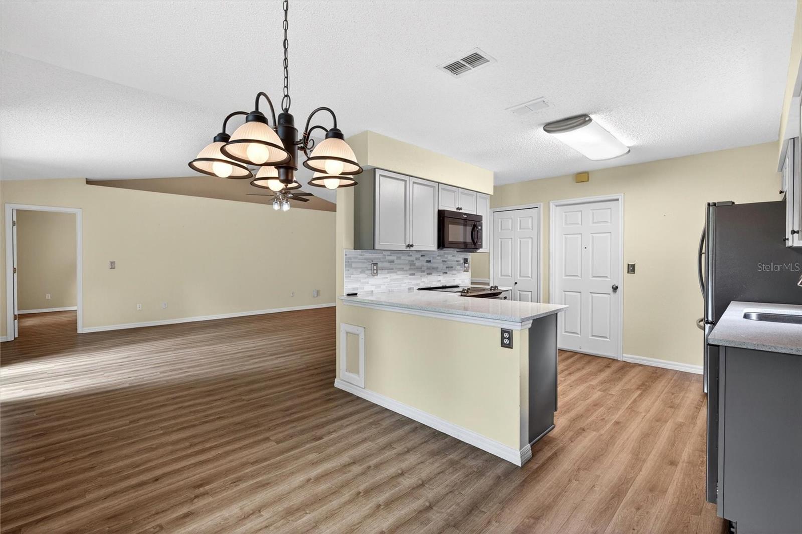 2127 KING RICHARDS CT, ORANGE CITY, FL, 32763