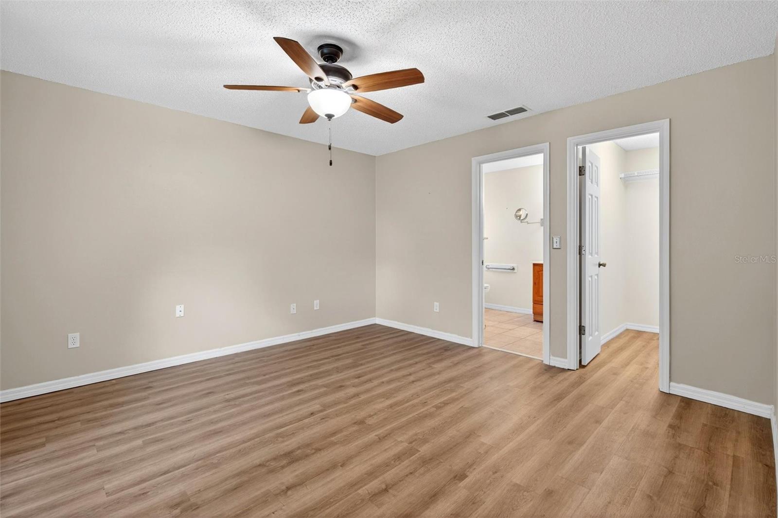 2127 KING RICHARDS CT, ORANGE CITY, FL, 32763