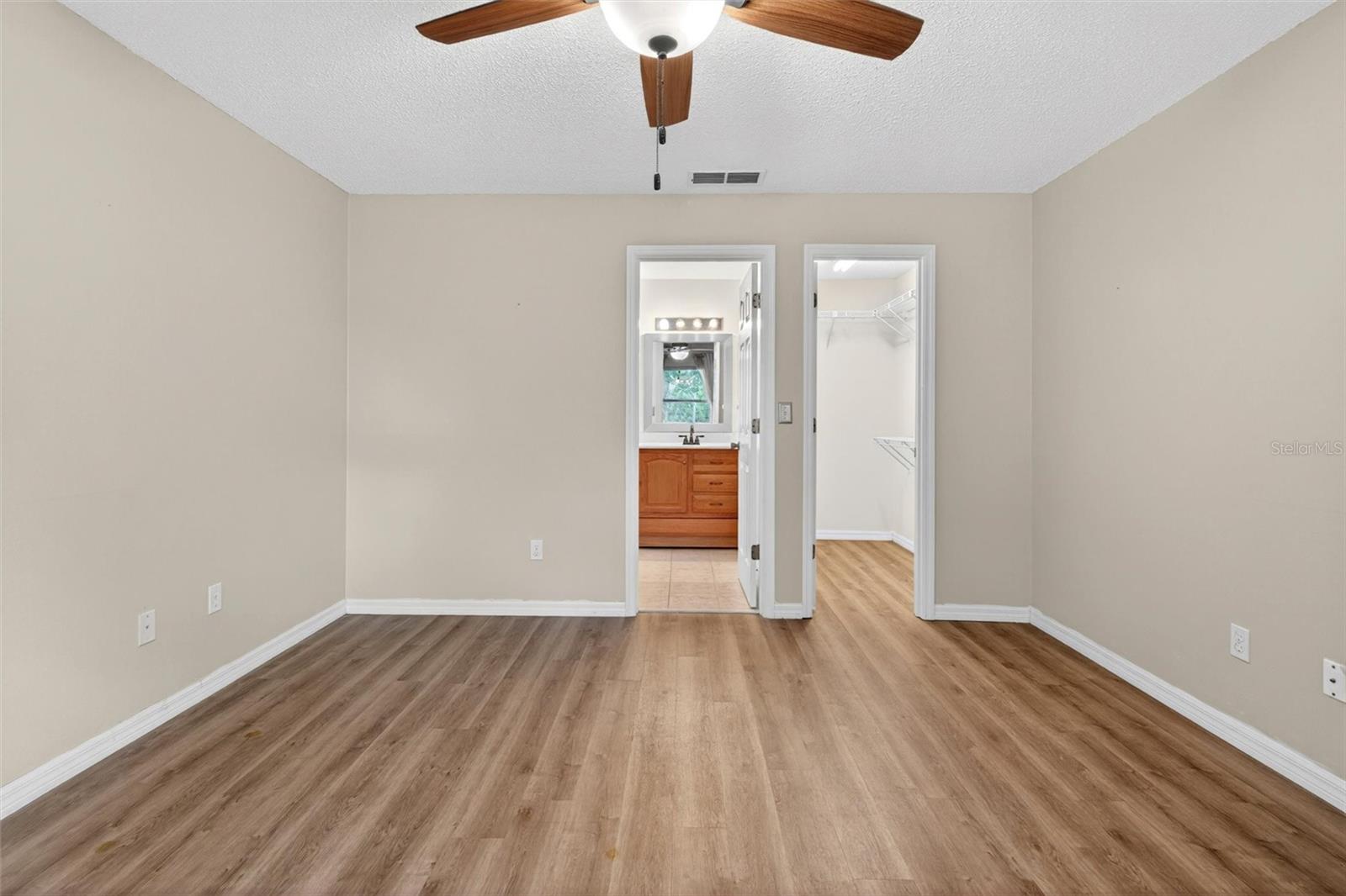 2127 KING RICHARDS CT, ORANGE CITY, FL, 32763