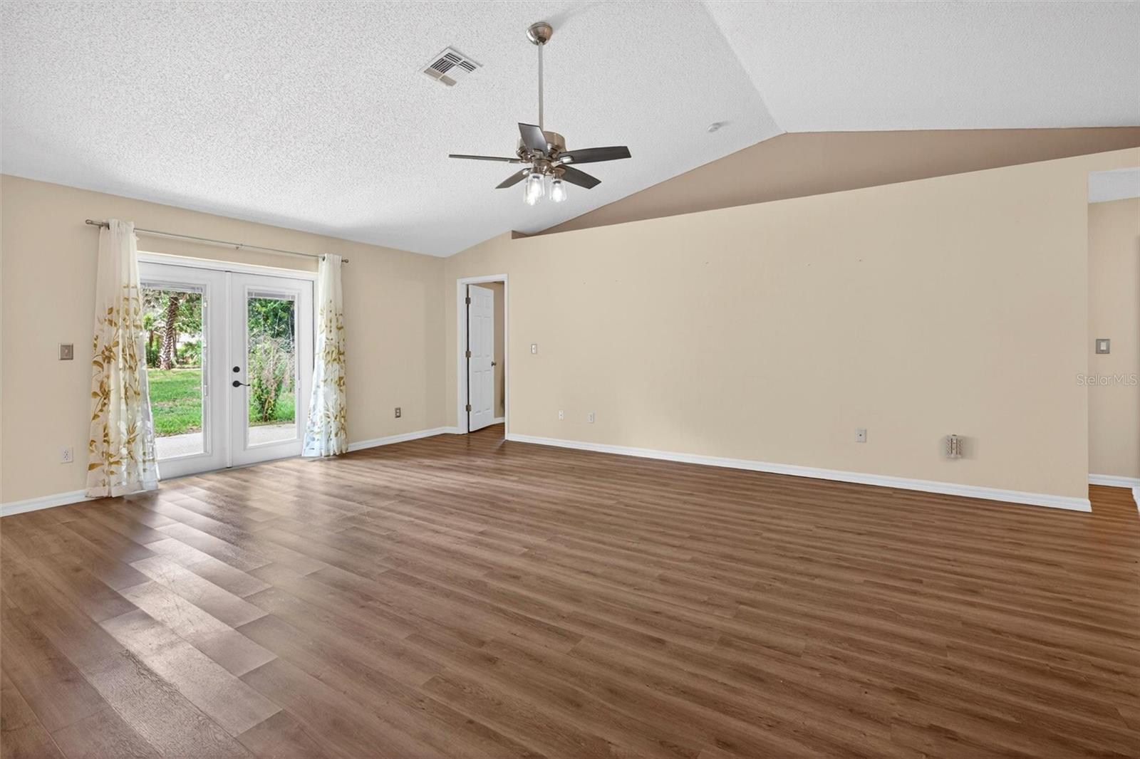 2127 KING RICHARDS CT, ORANGE CITY, FL, 32763
