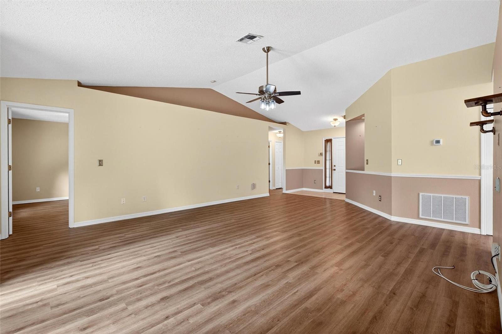 2127 KING RICHARDS CT, ORANGE CITY, FL, 32763