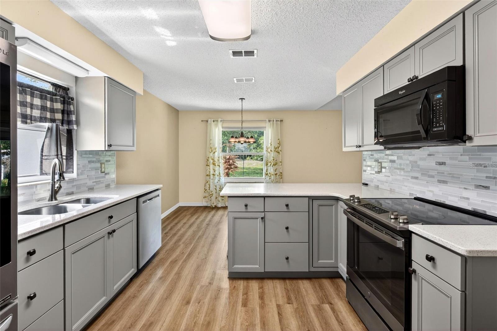 2127 KING RICHARDS CT, ORANGE CITY, FL, 32763