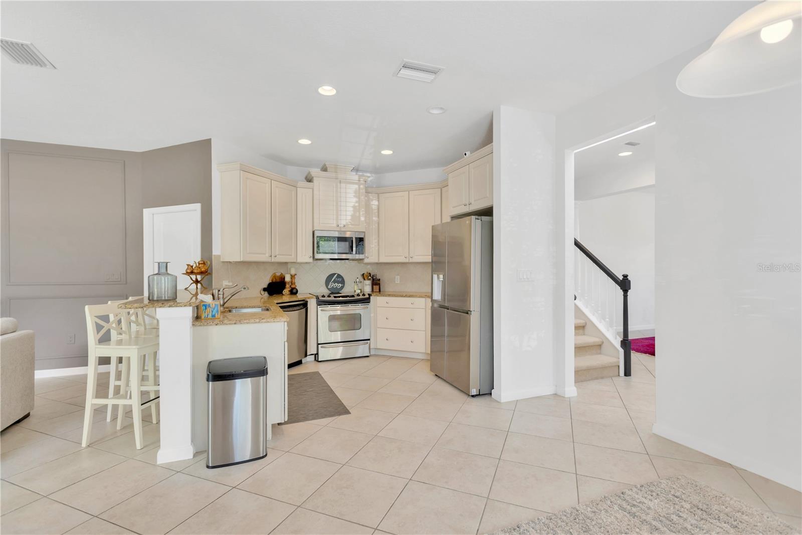 8307 MANOR CLUB CIR #1, TAMPA, FL, 33647