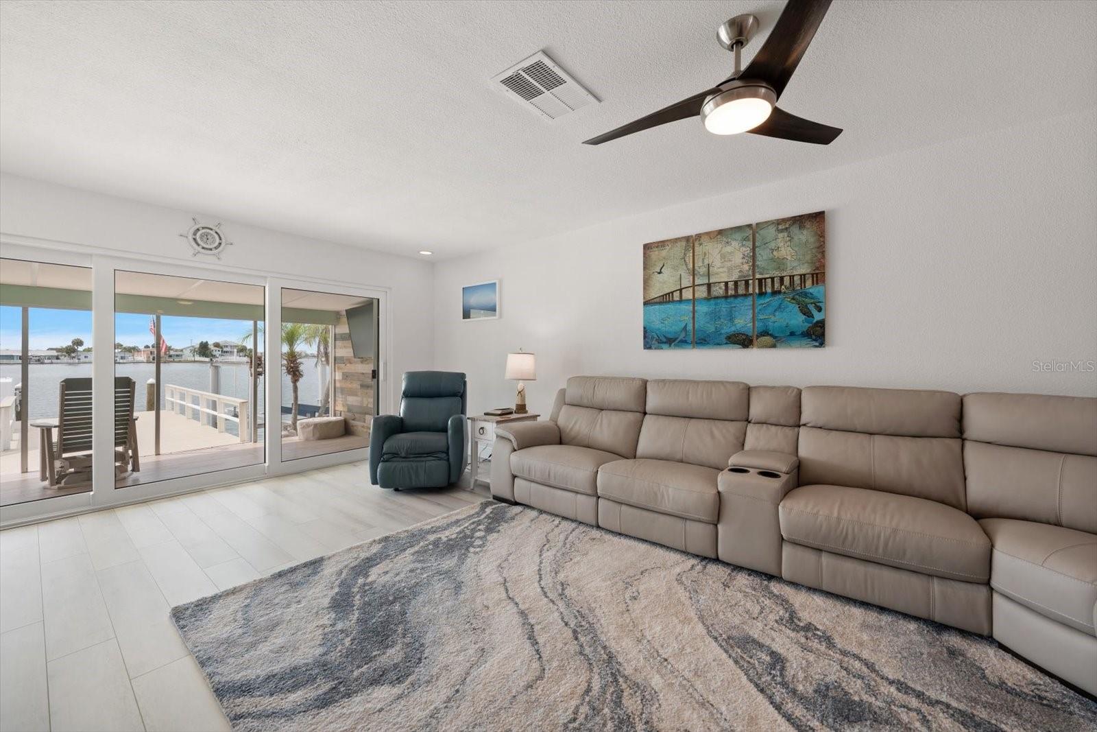 580 BOCA CIEGA POINT BLVD S #1, ST PETERSBURG, FL, 33708