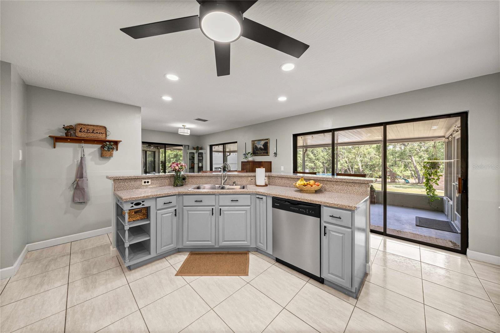 2301 E MARY LUE ST, INVERNESS, FL, 34453